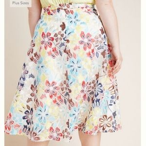 Anthropologie Skirts - ANTHROPOLOGIE + FLORAL MIDI SKIRT PLUS SZ 2 Anthropologie Skirts - ANTHROPOLOGIE + FLORAL MIDI SKIRT PLUS SZ 2